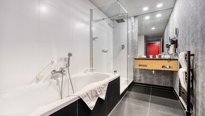 Salle de bain chambre confort Hôtel Verviers